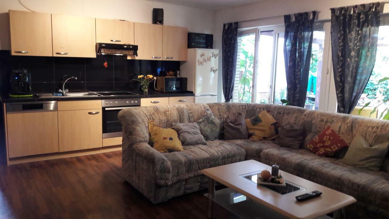 Wohnung Fuer Monteure Und Messebauer 알게르미젠 외부 사진