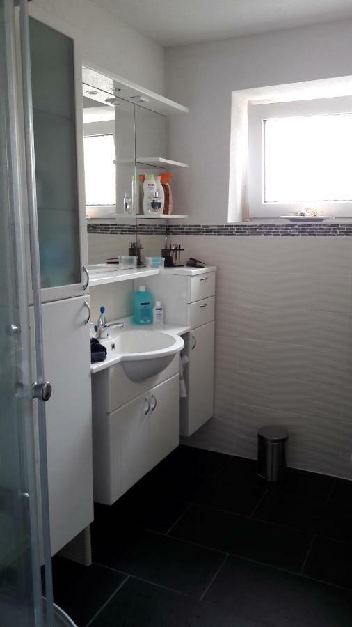 Wohnung Fuer Monteure Und Messebauer 알게르미젠 외부 사진